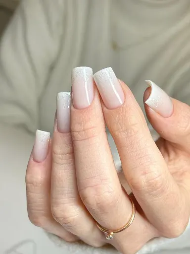 ESTETYKA Barbara Wyszyńska - Depilacja Laserowa - Powiększanie i modelowanie ust - Kosmetologia - Medycyna Estetyczna